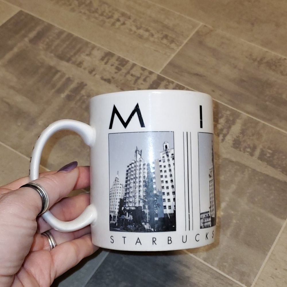 GUC Starbucks "MIAMI" City Scenes LG Mug
